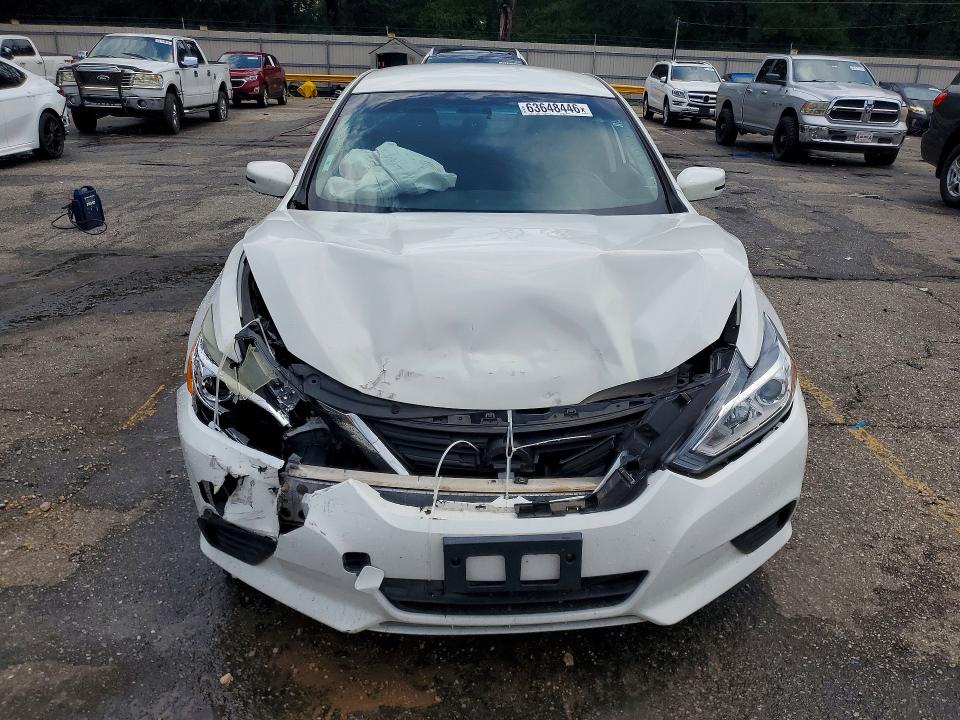 63648446 :رقم المزاد ، 1N4AL3APXHN360275 vin ، 2017 Nissan Altima مزاد بيع