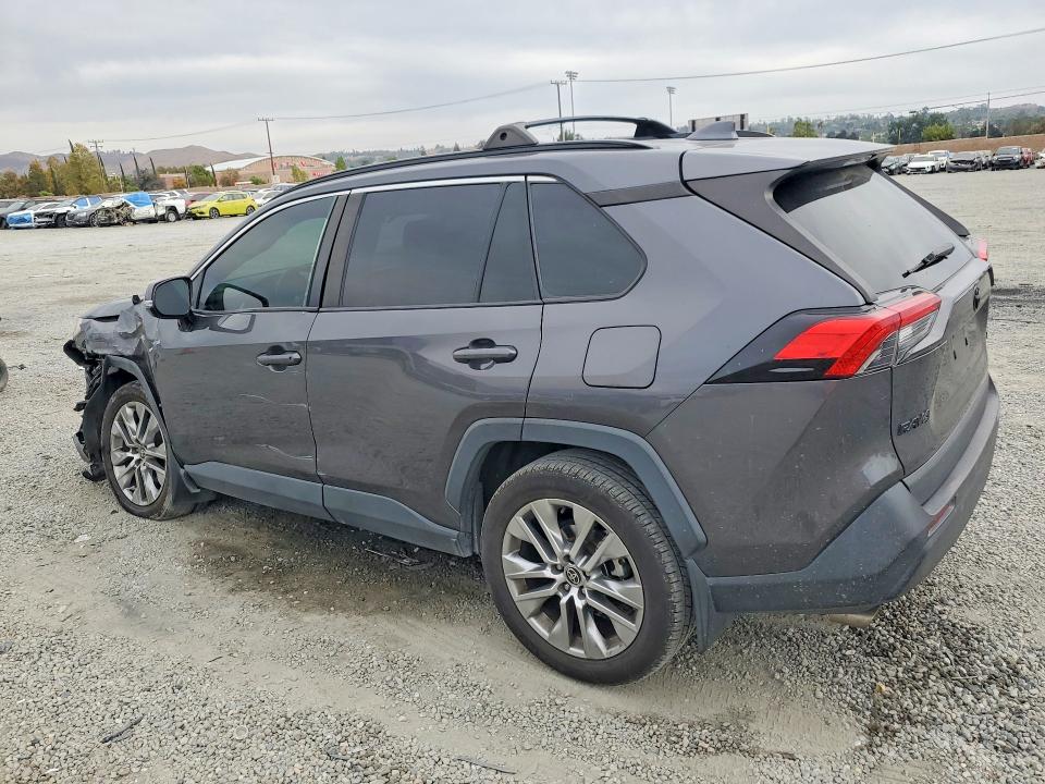 Продажа на аукционе авто 2022 Toyota Rav4, vin: 2T3C1RFV6NC186858, номер лота: 66830446
