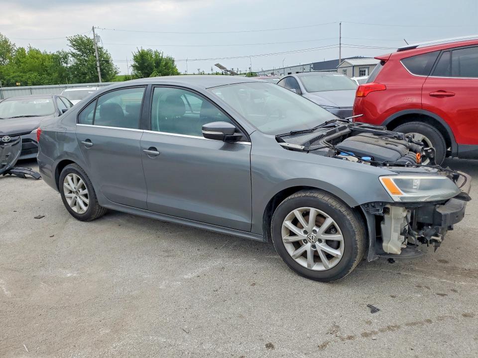 58797186 :رقم المزاد ، 3VWBX7AJ3DM351117 vin ، 2013 Volkswagen Jetta مزاد بيع