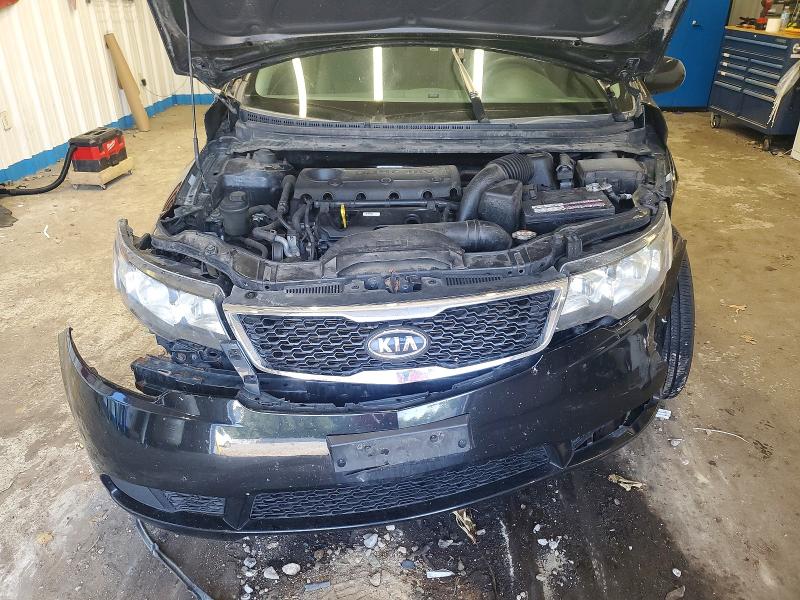2013 Kia Forte მანქანა იყიდება აუქციონზე, vin: KNAFT4A27D5718868, აუქციონის ნომერი: 64647536