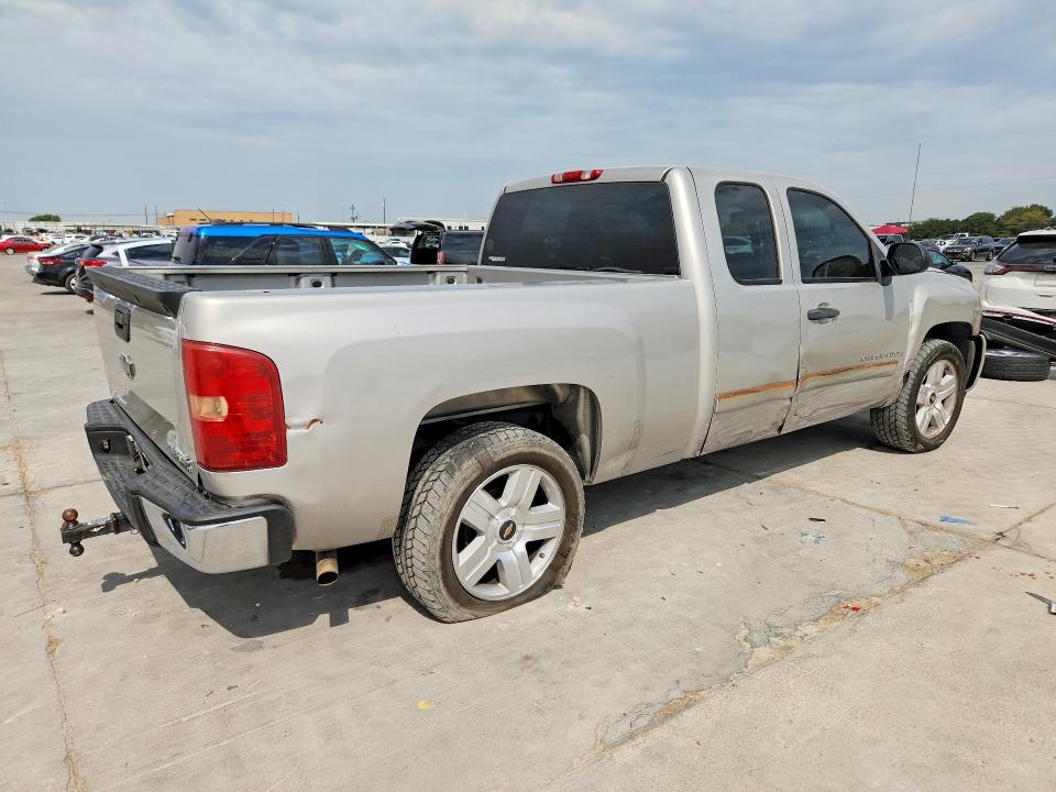 66637206 :رقم المزاد ، 2GCEC19J771719355 vin ، 2007 Chevrolet Silverado مزاد بيع