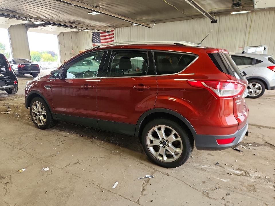 2015 Ford Escape მანქანა იყიდება აუქციონზე, vin: 1FMCU9J9XFUC42276, აუქციონის ნომერი: 63779636