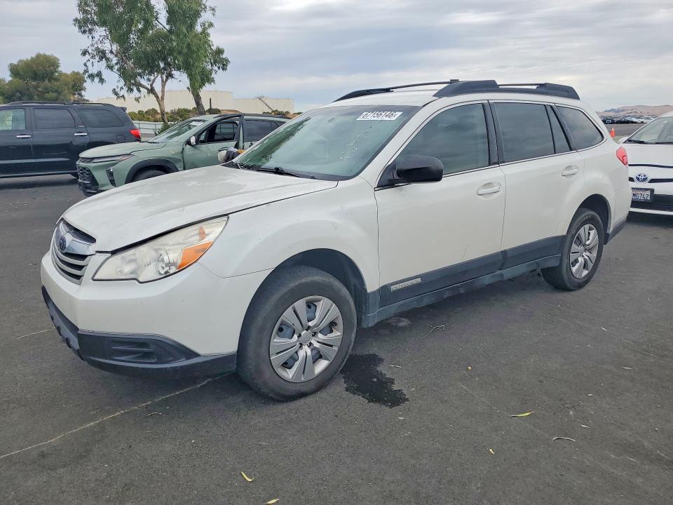 67156146 :رقم المزاد ، 4S4BRBAC0C3284022 vin ، 2012 Subaru Outback مزاد بيع