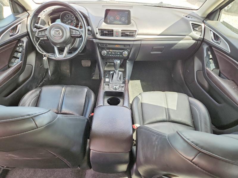 65517766 :رقم المزاد ، 3MZBN1V35JM273272 vin ، 2018 Mazda 3 مزاد بيع