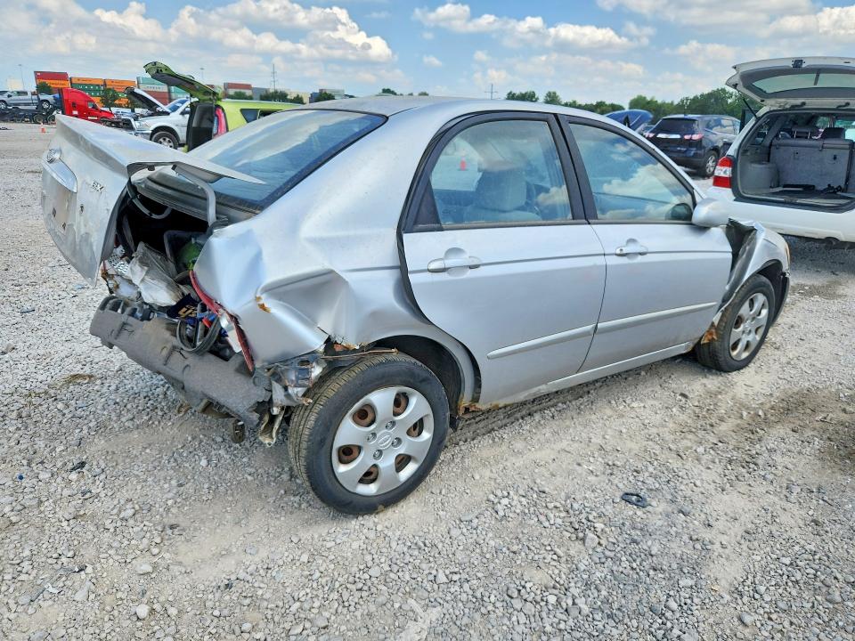 61591766 :رقم المزاد ، KNAFE121765368935 vin ، 2006 Kia Spectra مزاد بيع