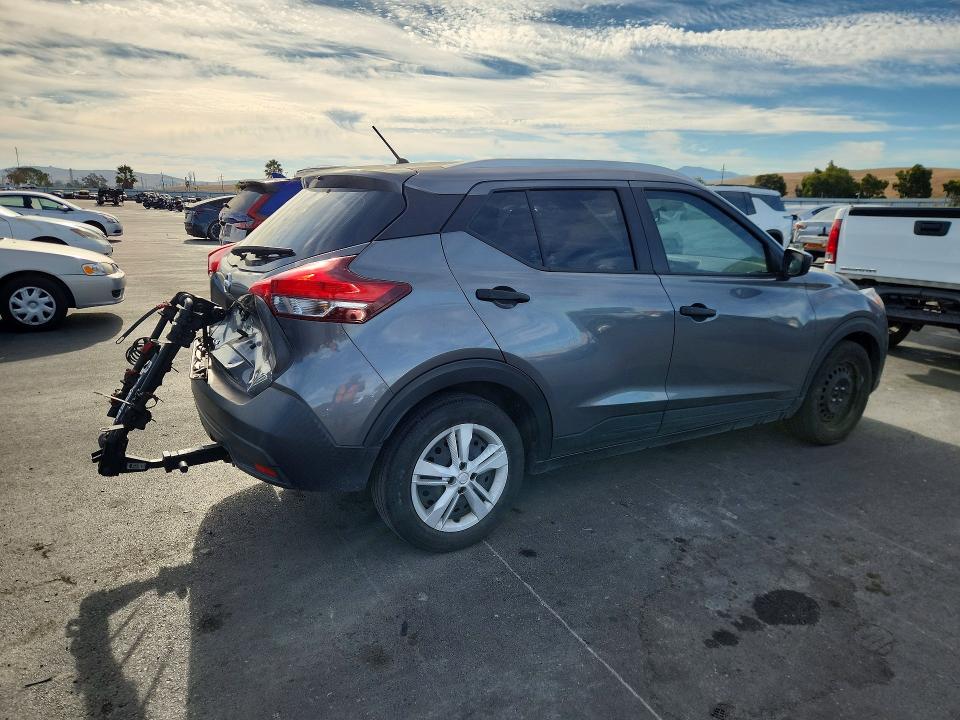 66306336 :رقم المزاد ، 3N1CP5CU5KL564983 vin ، 2019 Nissan Kicks مزاد بيع