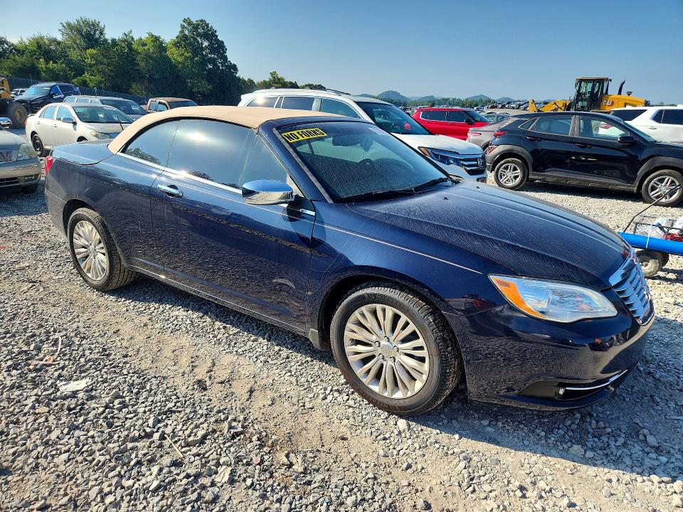 67149106 :رقم المزاد ، 1C3BCBFG8EN134978 vin ، 2014 Chrysler 200 مزاد بيع