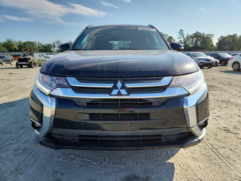 Продаж на аукціоні авто 2018 Mitsubishi Outlander, vin: JA4AZ3A31JZ043693, номер лоту: 65040676