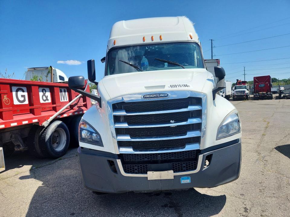 Продажа на аукционе авто 2019 Freightliner Cascadia 126, vin: 3AKJHHDR2KSKD1187, номер лота: 65915186