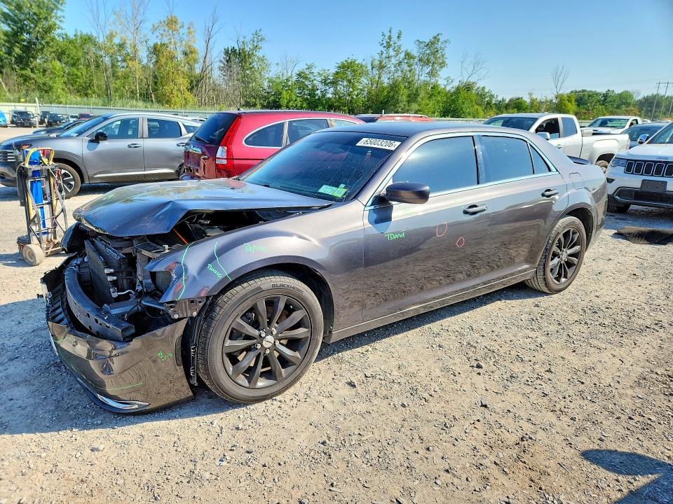 Продажа на аукционе авто 2018 Chrysler 300, vin: 2C3CCARG0JH292292, номер лота: 65003206