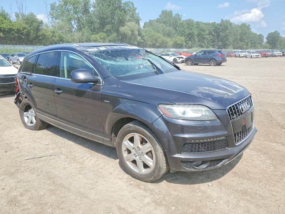 Продажа на аукционе авто 2015 Audi Q7, vin: WA1LGAFE6FD018225, номер лота: 63350956