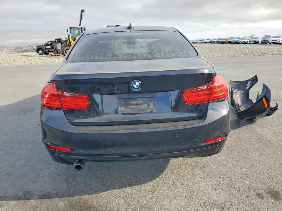 65883456 :رقم المزاد ، WBA3B1G50FNT64135 vin ، 2015 Bmw 320 مزاد بيع