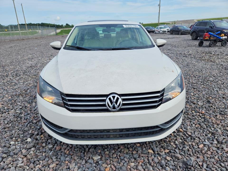 2012 Volkswagen Passat მანქანა იყიდება აუქციონზე, vin: 1VWBH7A37CC090010, აუქციონის ნომერი: 65691786