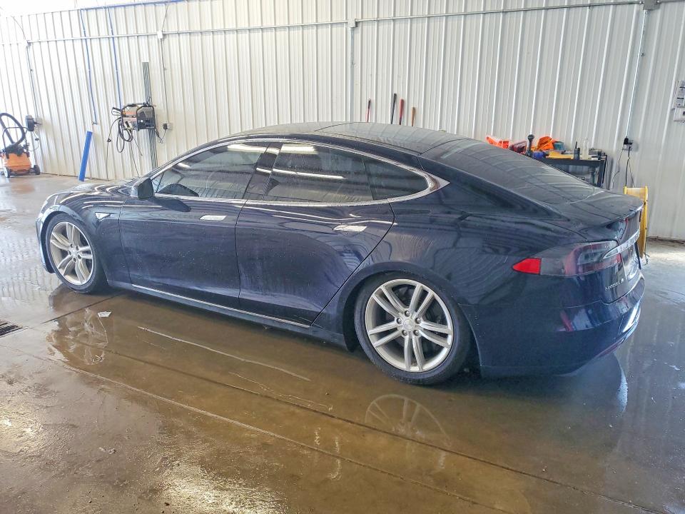 Продажа на аукционе авто 2015 Tesla Model S, vin: 5YJSA1H20FF081593, номер лота: 64019676