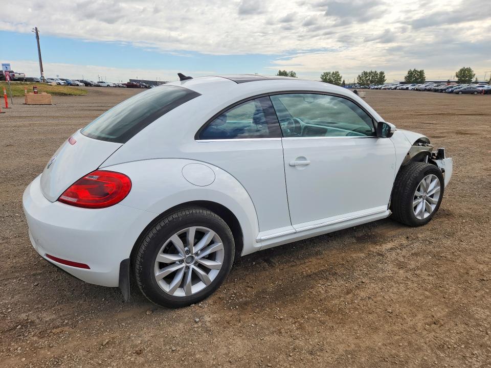 65836426 :رقم المزاد ، 3VWJ07AT4FM630306 vin ، 2015 Volkswagen Beetle مزاد بيع