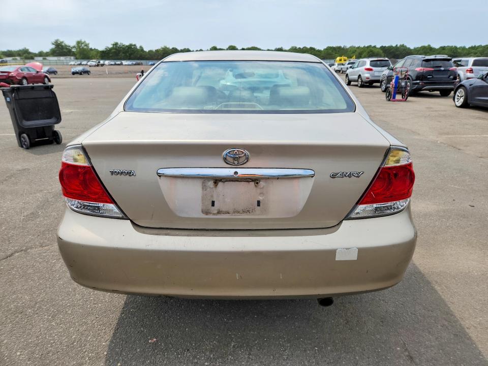 2005 Toyota Camry მანქანა იყიდება აუქციონზე, vin: 4T1BE32K25U613100, აუქციონის ნომერი: 64343716