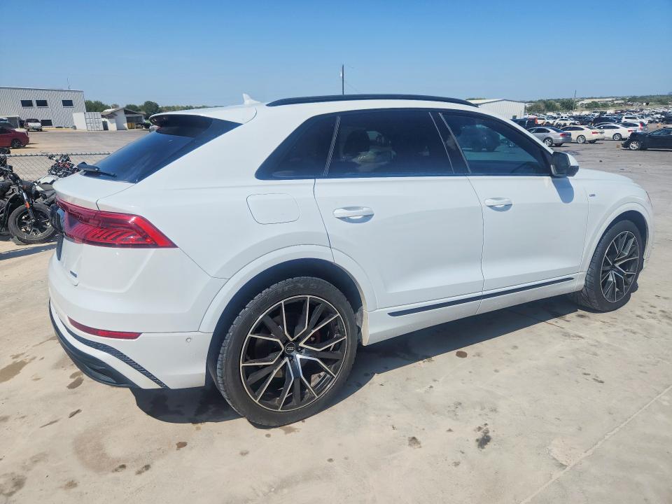 65830696 :رقم المزاد ، WA1FVAF14MD026496 vin ، 2021 Audi Q8 مزاد بيع