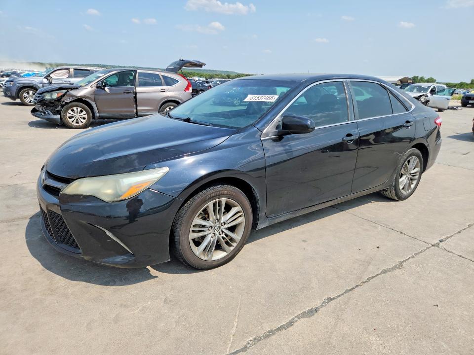 61537466 :رقم المزاد ، 4T1BF1FK5GU580270 vin ، 2016 Toyota Camry مزاد بيع