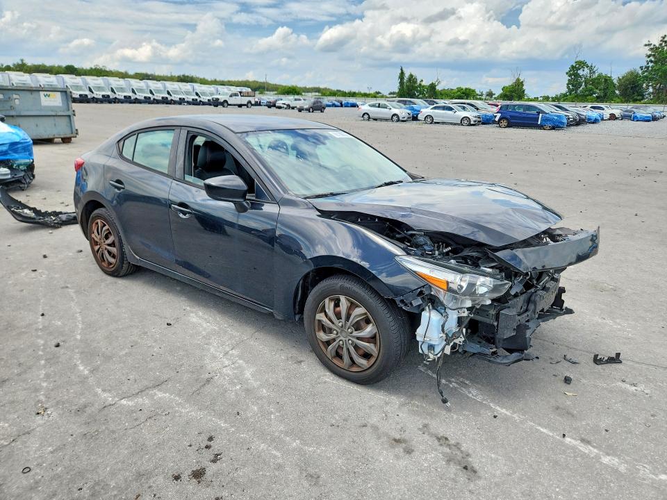 66188636 :رقم المزاد ، 3MZBN1U74JM158425 vin ، 2018 Mazda 3 مزاد بيع