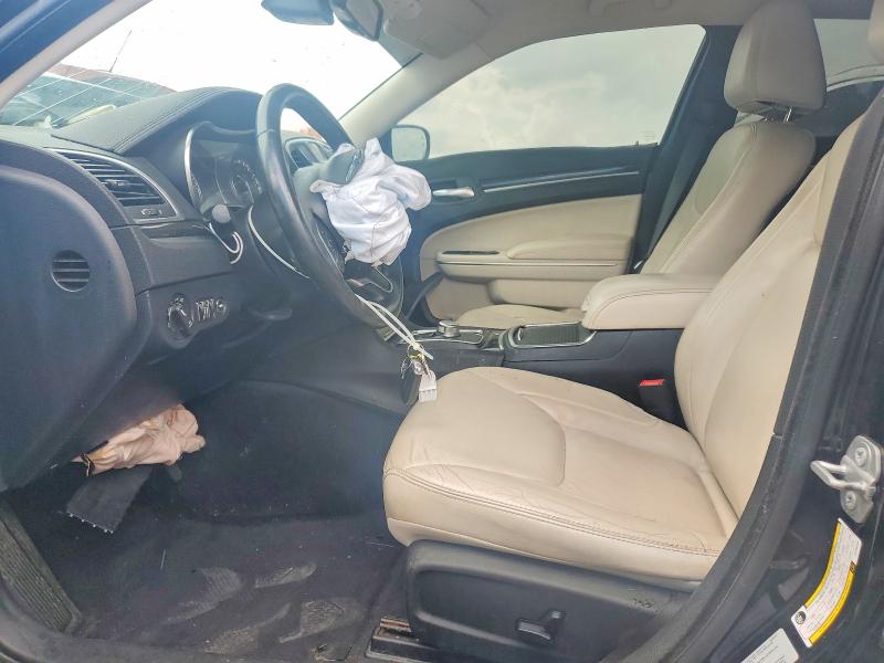 61979676 :رقم المزاد ، 2C3CCAAG3FH760258 vin ، 2015 Chrysler 300 مزاد بيع