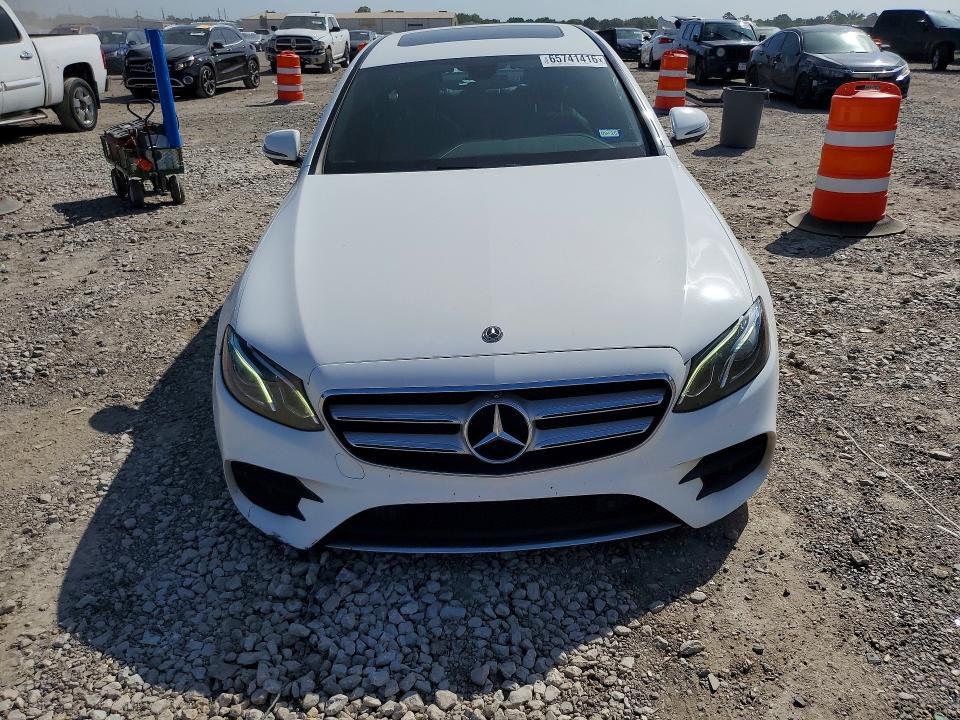 65741416 :رقم المزاد ، WDDZF4JB1KA543714 vin ، 2019 Mercedes-benz E مزاد بيع