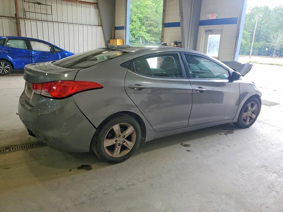 63222636 :رقم المزاد ، 5NPDH4AE2CH118392 vin ، 2012 Hyundai Elantra مزاد بيع