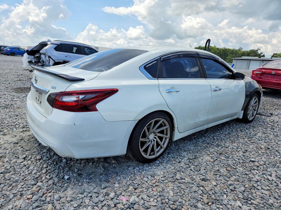 2017 Nissan Altima მანქანა იყიდება აუქციონზე, vin: 1N4AL3AP7HC248089, აუქციონის ნომერი: 65224946