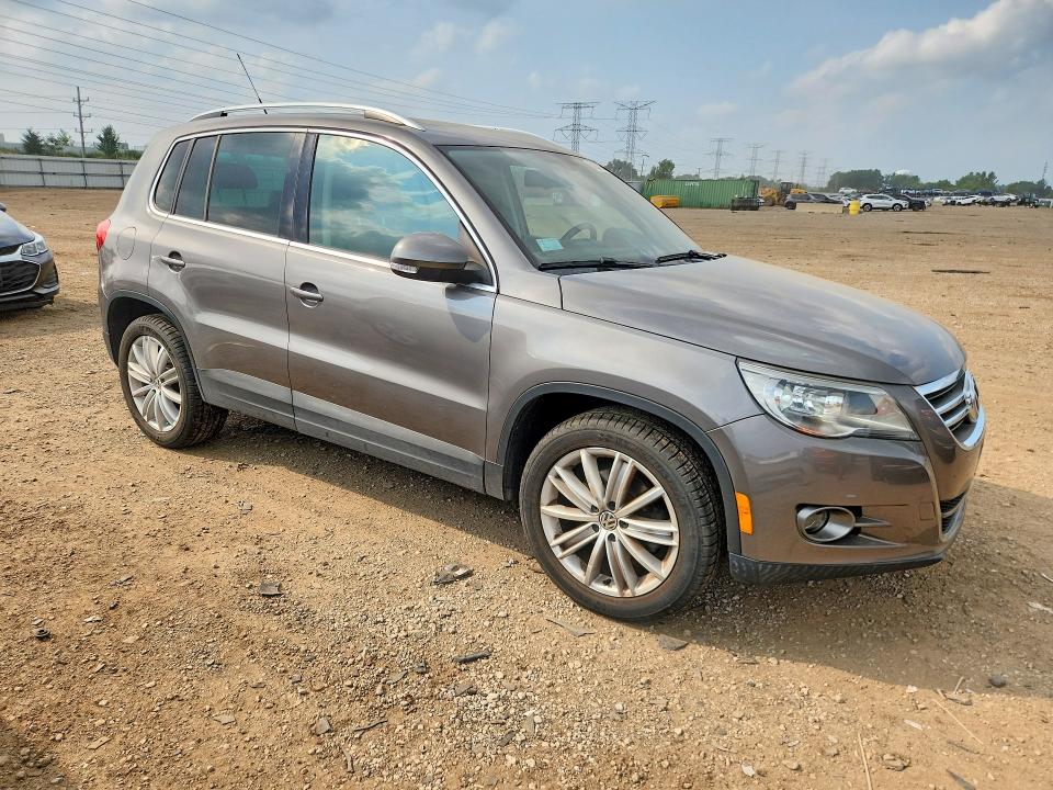 63240036 :رقم المزاد ، WVGBV7AX7AW538137 vin ، 2010 Volkswagen Tiguan مزاد بيع