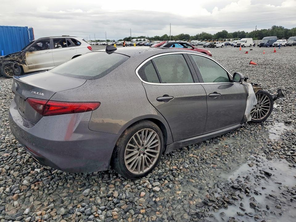 Aukcja sprzedaży 2018 Alfa Romeo Giulia, vin: ZARFAECN4J7592156, numer aukcji: 64002776
