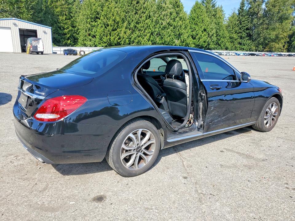 67199786 :رقم المزاد ، 55SWF4KB6FU023693 vin ، 2015 Mercedes-benz C مزاد بيع