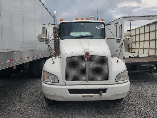 2017 Kenworth Construction მანქანა იყიდება აუქციონზე, vin: 2XKHAM7X7HM154377, აუქციონის ნომერი: 66000696