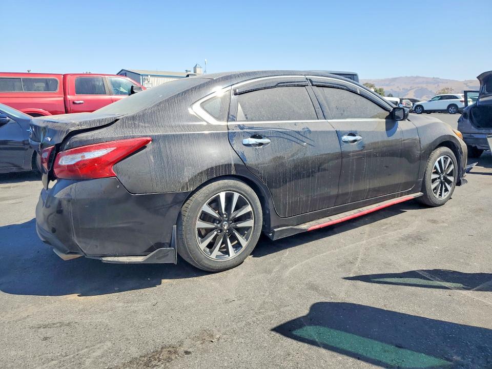 Aukcja sprzedaży 2018 Nissan Altima, vin: 1N4AL3APXJC261828, numer aukcji: 63449356