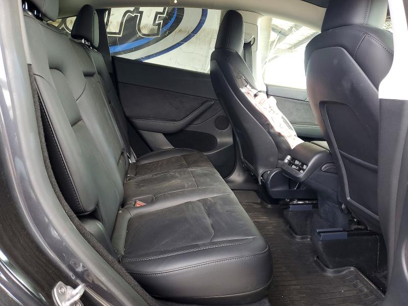 65392906 :رقم المزاد ، 7SAYGDEE2RF014123 vin ، 2024 Tesla Model Y مزاد بيع