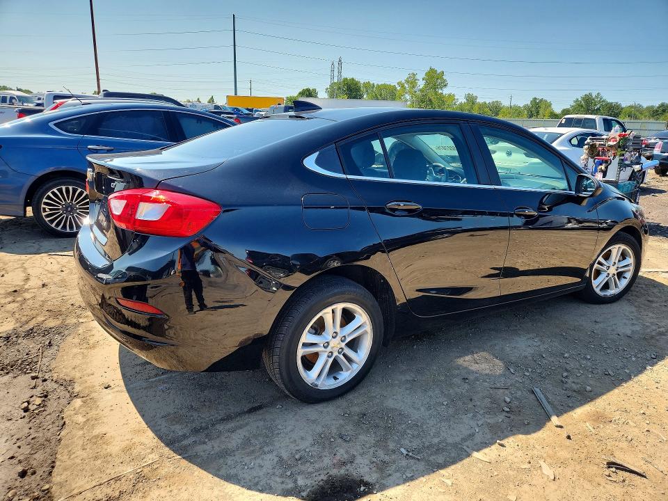 2017 Chevrolet Cruze მანქანა იყიდება აუქციონზე, vin: 1G1BE5SM8H7170724, აუქციონის ნომერი: 63227076