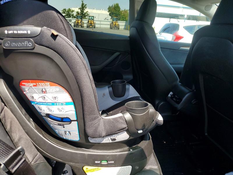 2025 Tesla Model Y მანქანა იყიდება აუქციონზე, vin: 7SAYGDEE0SF308075, აუქციონის ნომერი: 64156416