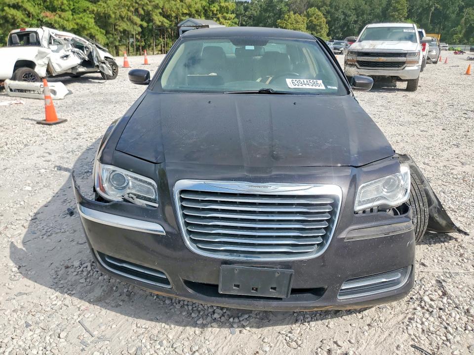 Продажа на аукционе авто 2013 Chrysler 300, vin: 2C3CCAAG7DH573022, номер лота: 63944586