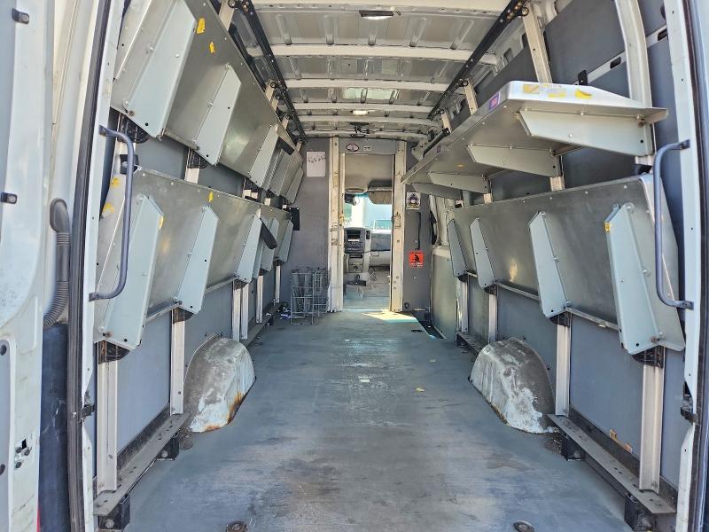 64417736 :رقم المزاد ، WD3PE8CB4B5572636 vin ، 2011 Mercedes-benz Sprinter مزاد بيع