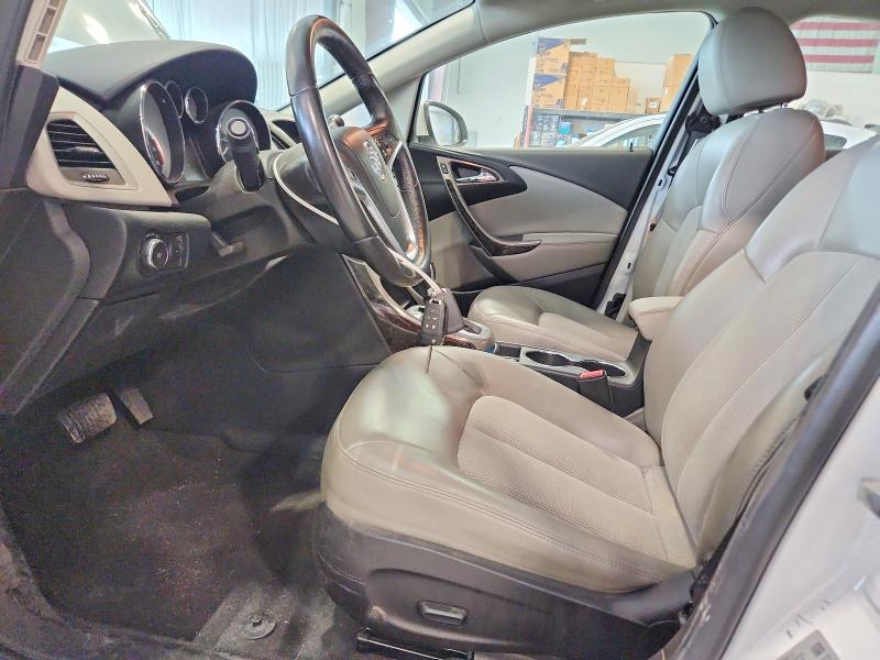 63704056 :رقم المزاد ، 1G4PR5SK9F4198431 vin ، 2015 Buick Verano مزاد بيع