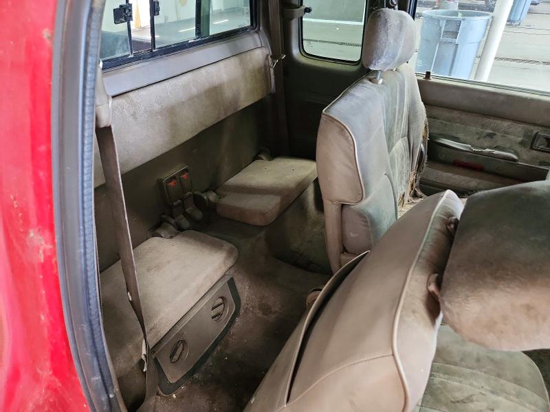 Auction sale of the 2000 Toyota Tacoma, vin: 4TAVL52N3YZ659597, lot number: 63770286