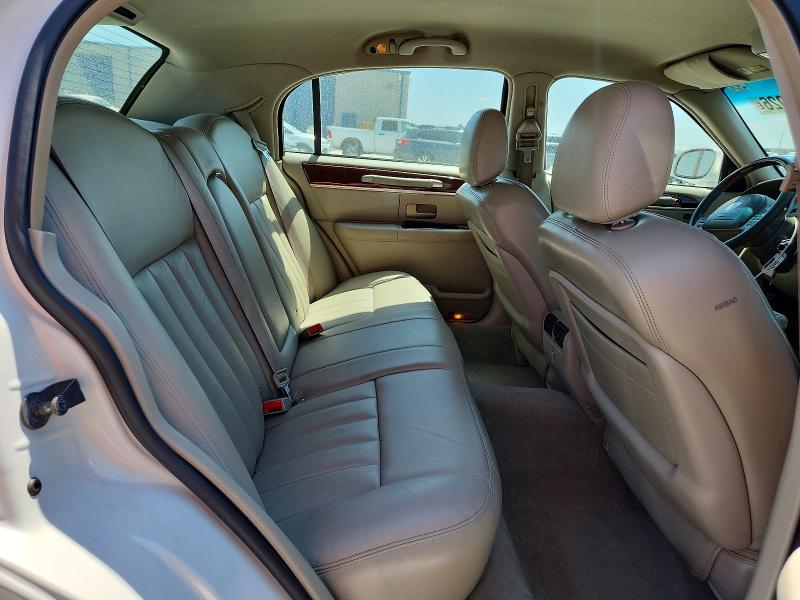 Продаж на аукціоні авто 2003 Lincoln Town Car, vin: 1LNHM82W23Y641806, номер лоту: 65394026
