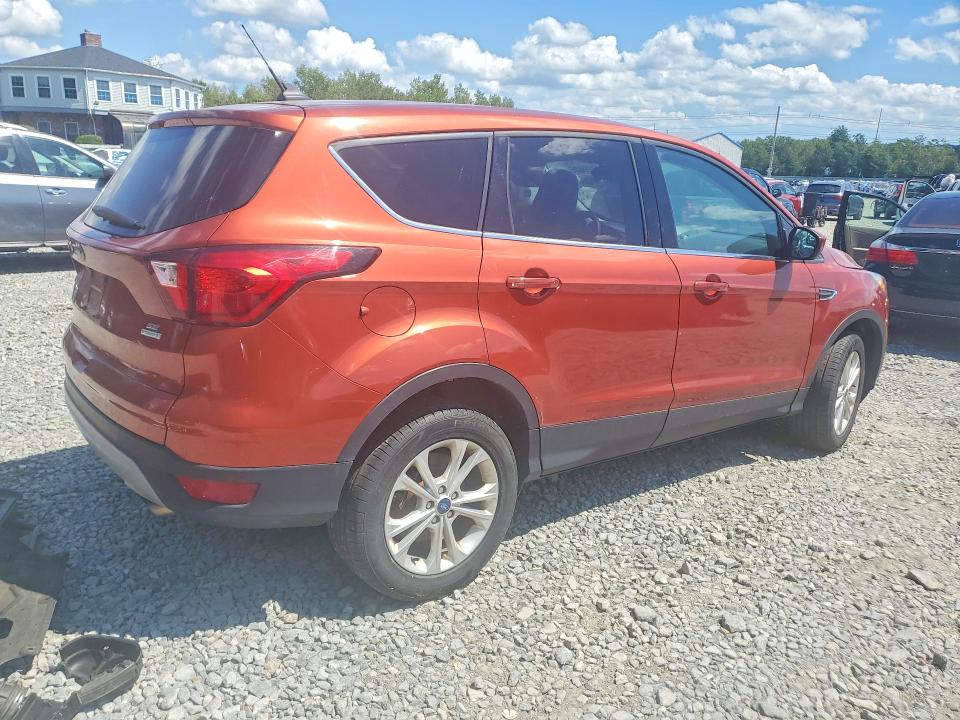 Продаж на аукціоні авто 2019 Ford Escape, vin: 1FMCU9GD4KUB09633, номер лоту: 65829036