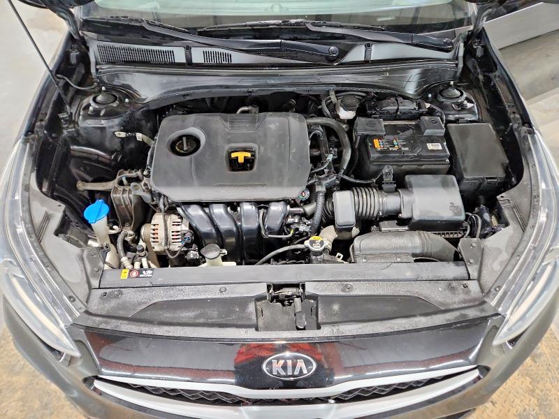 64805816 :رقم المزاد ، 3KPF24AD1ME266055 vin ، 2021 Kia Forte مزاد بيع