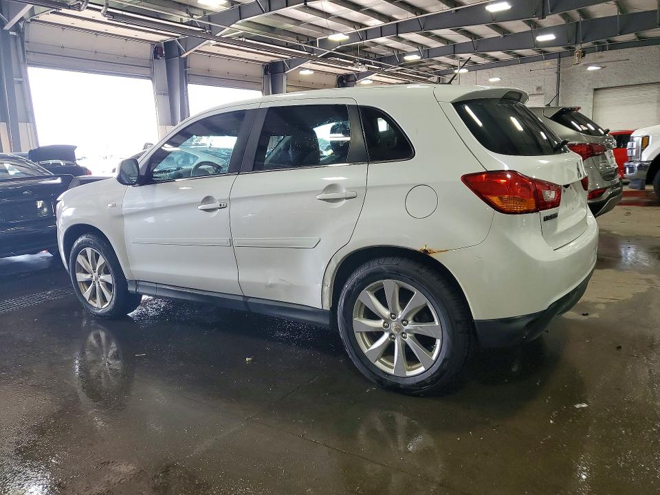 64640886 :رقم المزاد ، 4A4AR4AU7FE007731 vin ، 2015 Mitsubishi Outlander Sport مزاد بيع