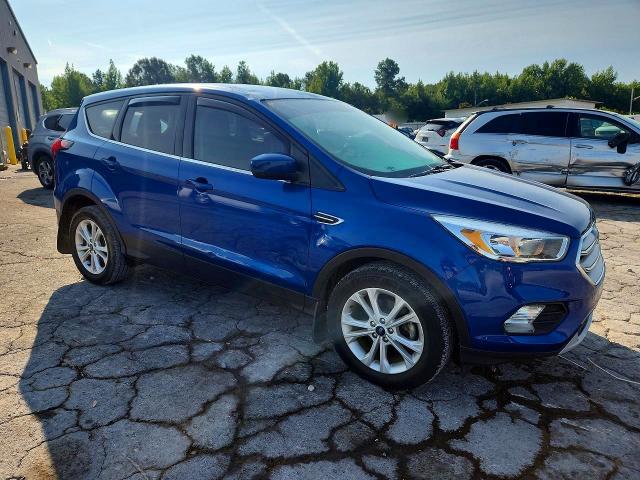 2019 Ford Escape მანქანა იყიდება აუქციონზე, vin: 1FMCU0GD4KUA11455, აუქციონის ნომერი: 63848396