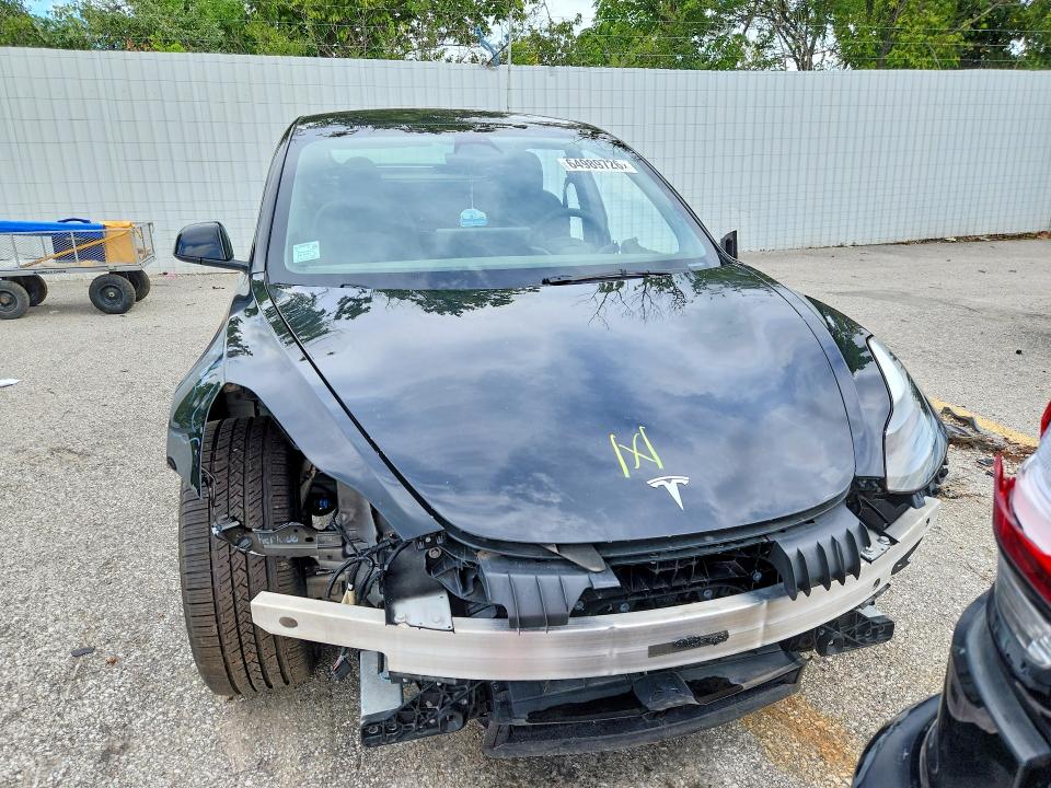 Продажа на аукционе авто 2023 Tesla Model 3, vin: 5YJ3E1EA2PF678735, номер лота: 64989726