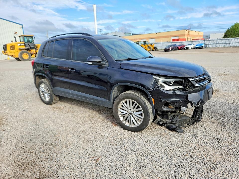 2015 Volkswagen Tiguan მანქანა იყიდება აუქციონზე, vin: WVGJV7AX3FW592487, აუქციონის ნომერი: 64284776