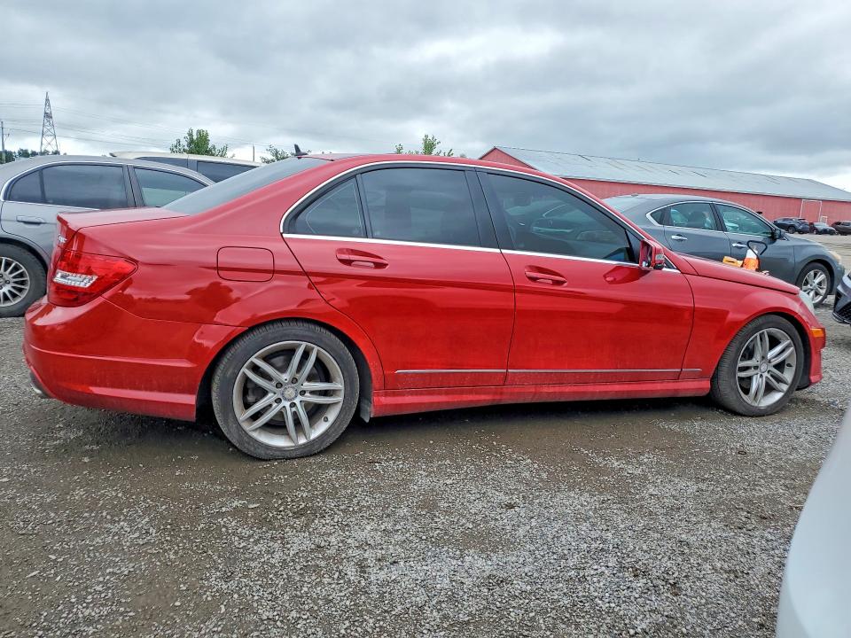 2012 Mercedes-benz C მანქანა იყიდება აუქციონზე, vin: WDDGF8FB7CA689754, აუქციონის ნომერი: 65575636
