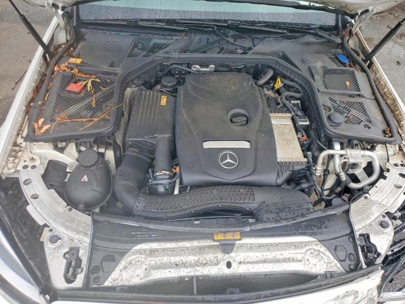 2015 Mercedes-benz C მანქანა იყიდება აუქციონზე, vin: 55SWF4KB7FU083661, აუქციონის ნომერი: 66101976