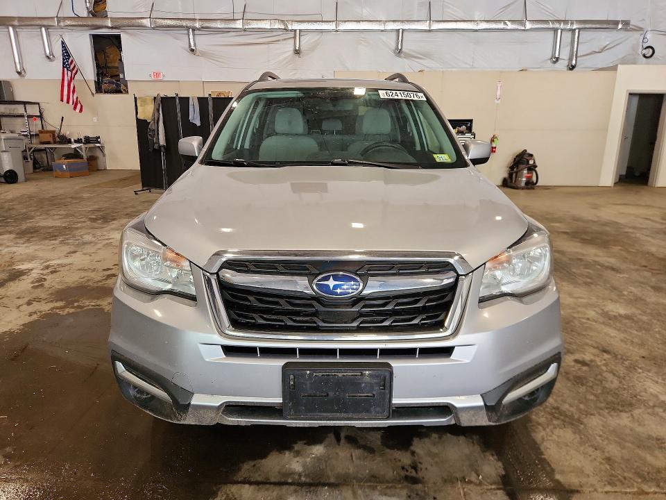 62415076 :رقم المزاد ، JF2SJAEC2JH527959 vin ، 2018 Subaru Forester مزاد بيع