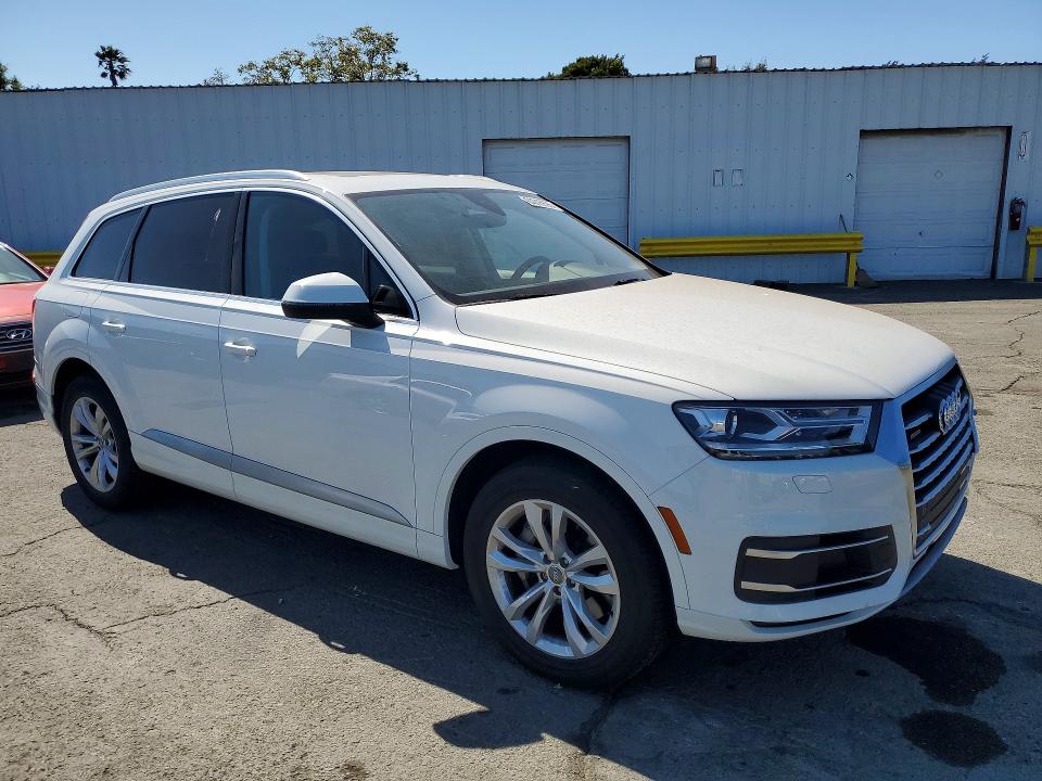 64816596 :رقم المزاد ، WA1AHAF74KD023049 vin ، 2019 Audi Q7 مزاد بيع